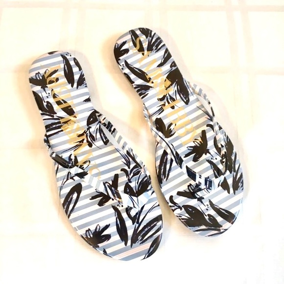 ✨4/$25✨NWOT Flip Flops Blue With Flower Design Sz 8 - Picture 5 of 6